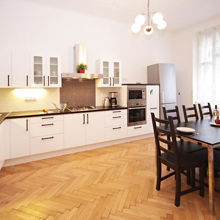 Prague Central Exclusive Apartments Room photo